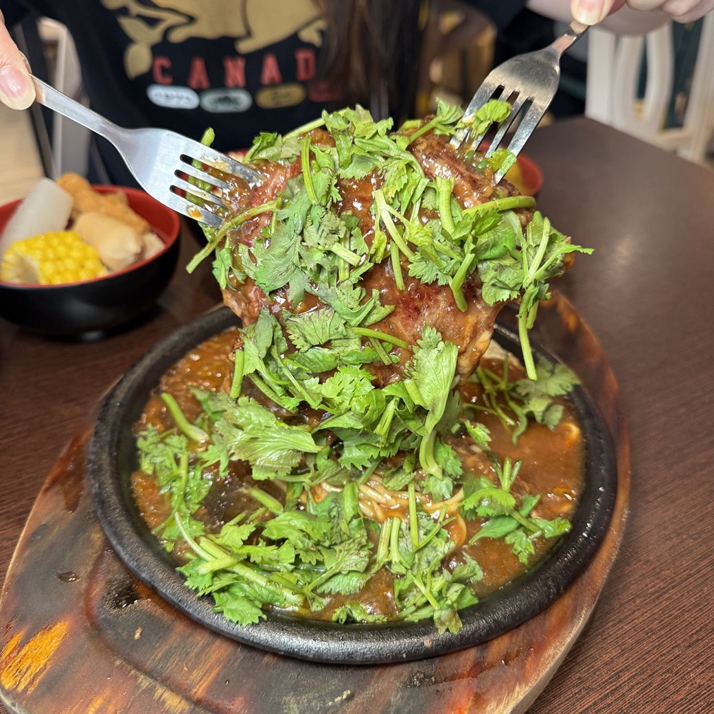 新竹大口呆牛排.櫻花蝦油飯美食。五星級醬料平價牛排豐富自助吧吃到飽只要220元起。當月壽星出示證件整桌打九折!(南寮美食推薦優惠活動.菜單營業時間地址電話) - 第43張圖 新竹大口呆牛排.櫻花蝦油飯美食。五星級醬料平價牛排豐富自助吧吃到飽只要220元起。當月壽星出示證件整桌打九折!(南寮美食推薦優惠活動.菜單營業時間地址電話)