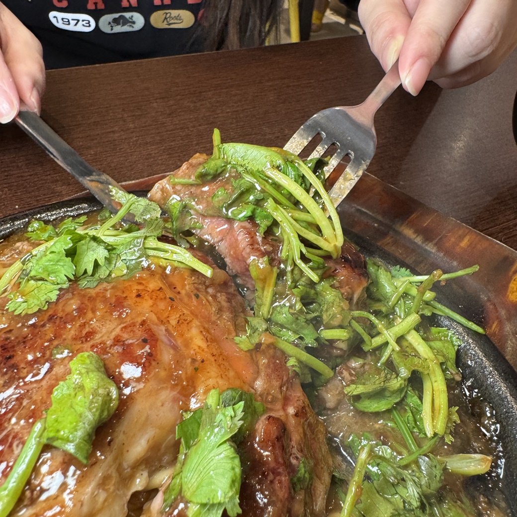 新竹大口呆牛排.櫻花蝦油飯美食。五星級醬料平價牛排豐富自助吧吃到飽只要220元起。當月壽星出示證件整桌打九折!(南寮美食推薦優惠活動.菜單營業時間地址電話) - 第45張圖 新竹大口呆牛排.櫻花蝦油飯美食。五星級醬料平價牛排豐富自助吧吃到飽只要220元起。當月壽星出示證件整桌打九折!(南寮美食推薦優惠活動.菜單營業時間地址電話)