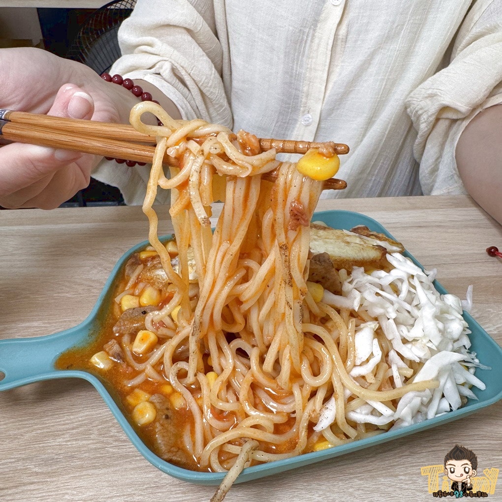 新竹小屋頂早午餐。 你們覺得一份蛋餅塞進5顆蛋會有多厚嗎? (菜單營業時間地址電話) - 第24張圖