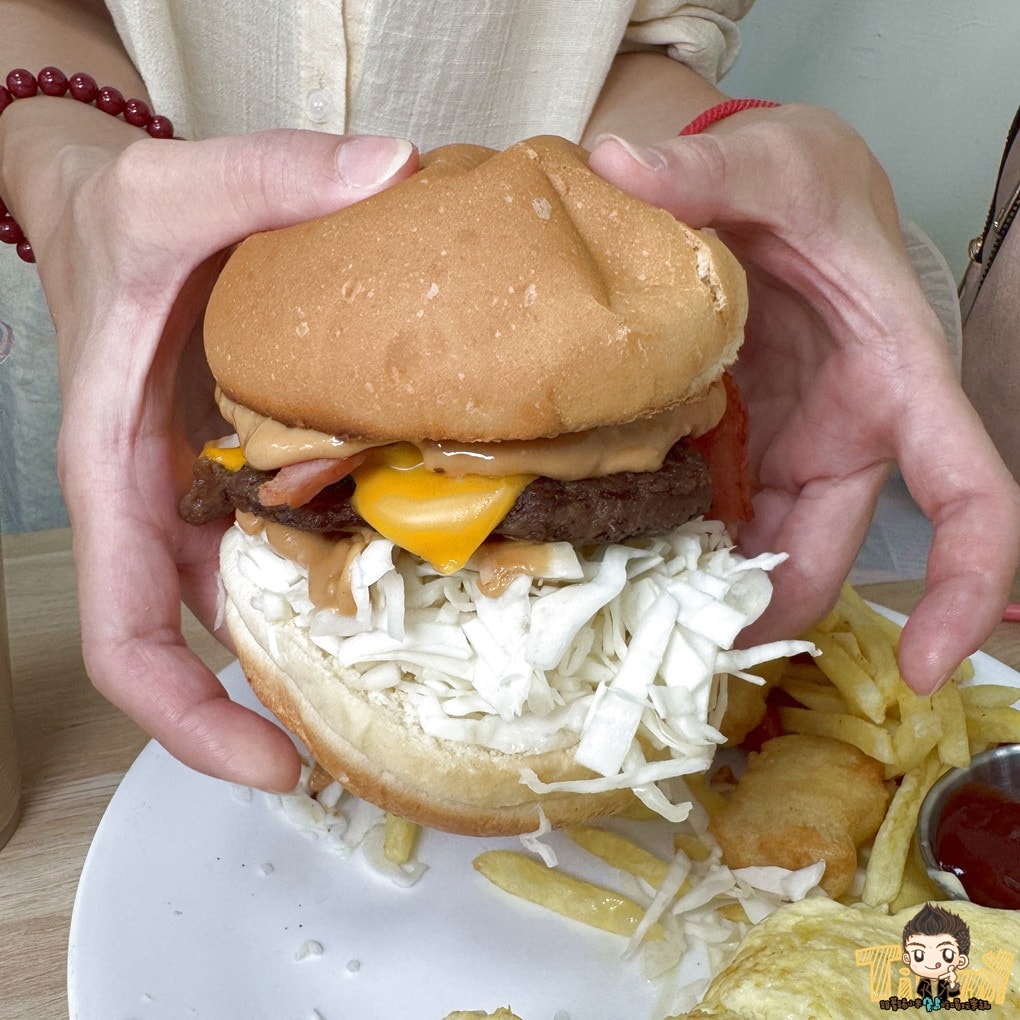 新竹小屋頂早午餐。 你們覺得一份蛋餅塞進5顆蛋會有多厚嗎? (菜單營業時間地址電話) - 第20張圖