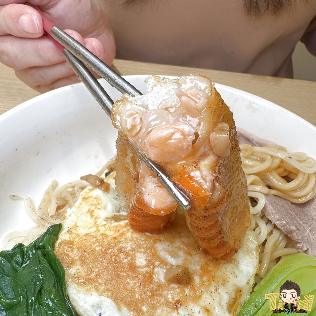 新竹.竹北魚氏湯麵。 可能是新竹最有膠質的魚湯麵! 三杯雞飯免費加飯加湯汁! 丸龜平替版天婦羅炸物隨意選! 冬天暖心關東煮! (菜單營業時間地址電話) - 第56張圖