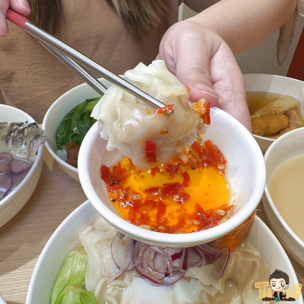 新竹.竹北魚氏湯麵。 可能是新竹最有膠質的魚湯麵! 三杯雞飯免費加飯加湯汁! 丸龜平替版天婦羅炸物隨意選! 冬天暖心關東煮! (菜單營業時間地址電話) - 第36張圖