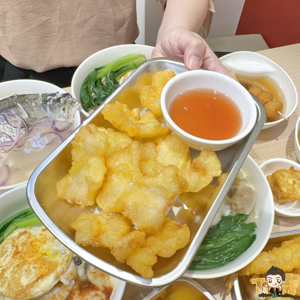 新竹.竹北魚氏湯麵。 可能是新竹最有膠質的魚湯麵! 三杯雞飯免費加飯加湯汁! 丸龜平替版天婦羅炸物隨意選! 冬天暖心關東煮! (菜單營業時間地址電話) - 第71張圖