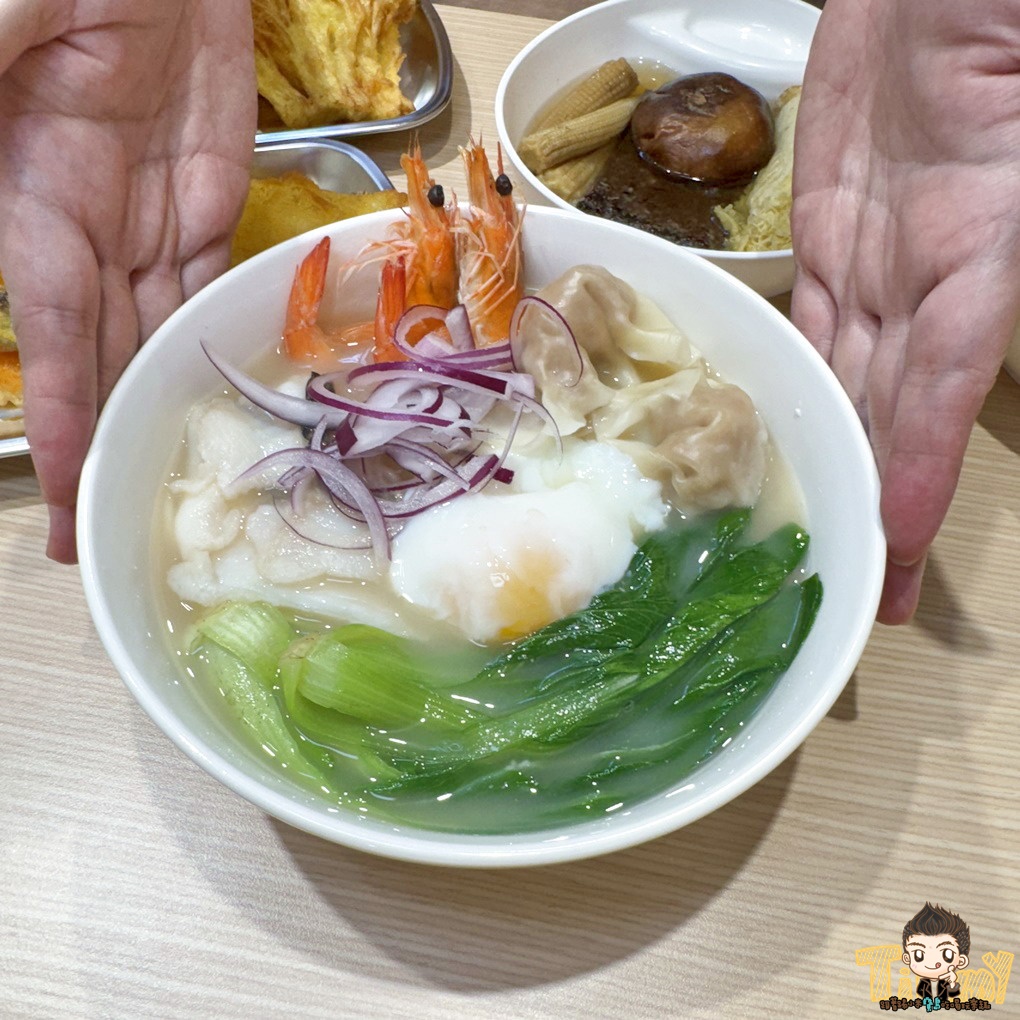 新竹.竹北魚氏湯麵。 可能是新竹最有膠質的魚湯麵! 三杯雞飯免費加飯加湯汁! 丸龜平替版天婦羅炸物隨意選! 冬天暖心關東煮! (菜單營業時間地址電話) - 第30張圖