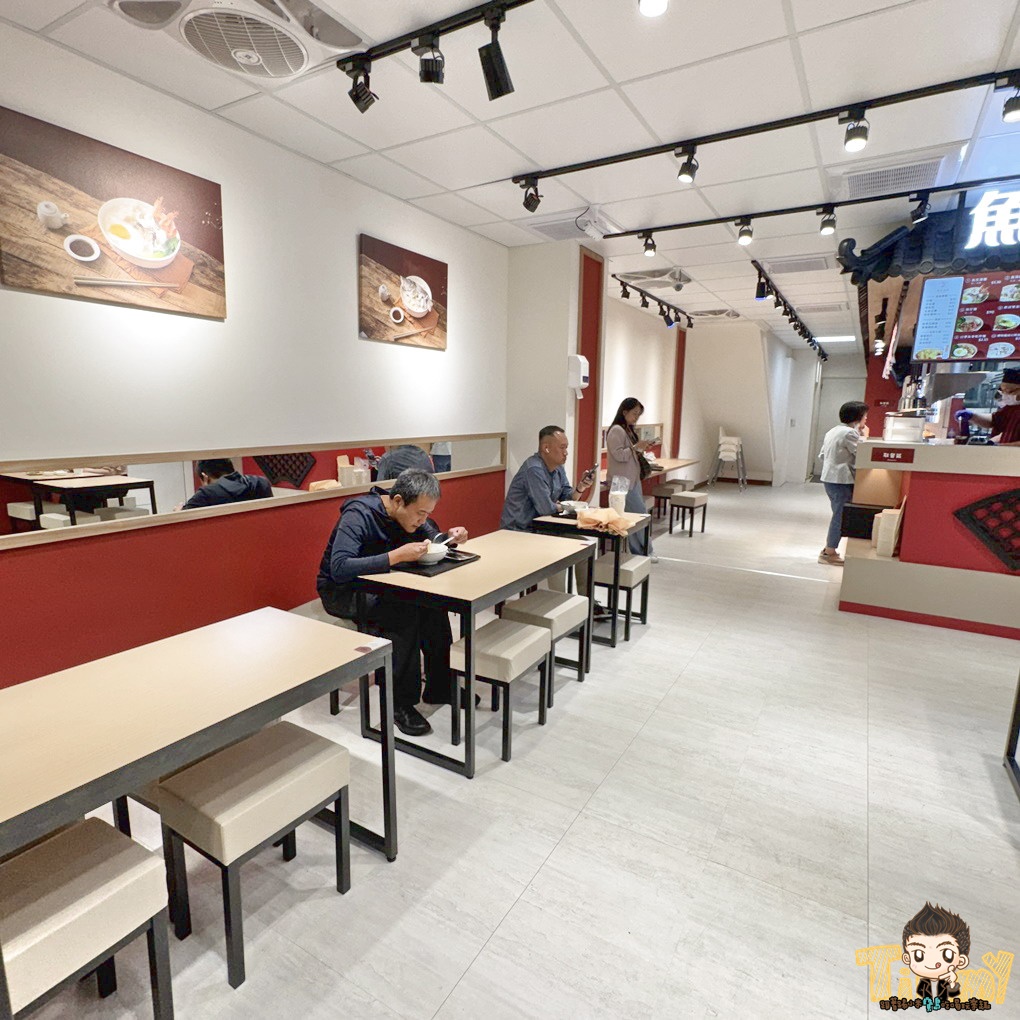 新竹.竹北魚氏湯麵。 可能是新竹最有膠質的魚湯麵! 三杯雞飯免費加飯加湯汁! 丸龜平替版天婦羅炸物隨意選! 冬天暖心關東煮! (菜單營業時間地址電話) - 第7張圖