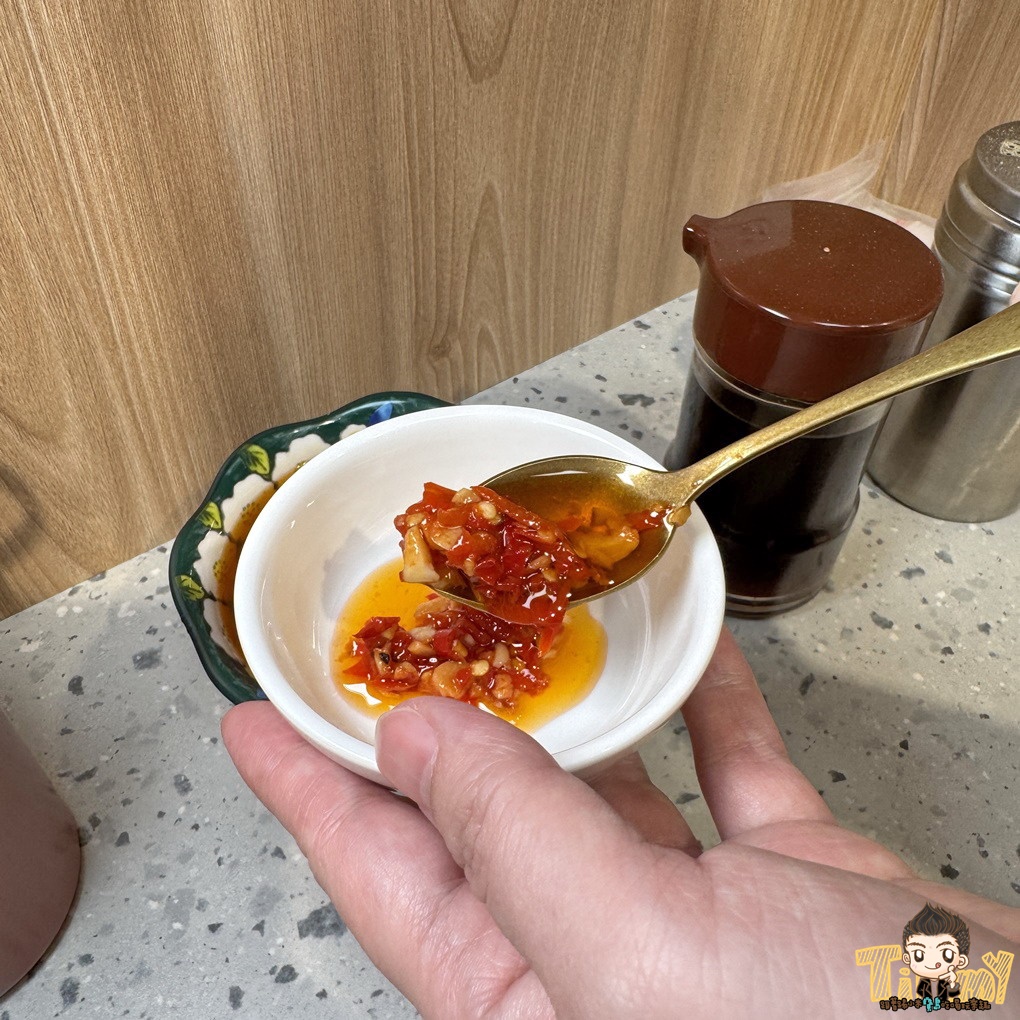 新竹.竹北魚氏湯麵。 可能是新竹最有膠質的魚湯麵! 三杯雞飯免費加飯加湯汁! 丸龜平替版天婦羅炸物隨意選! 冬天暖心關東煮! (菜單營業時間地址電話) - 第16張圖