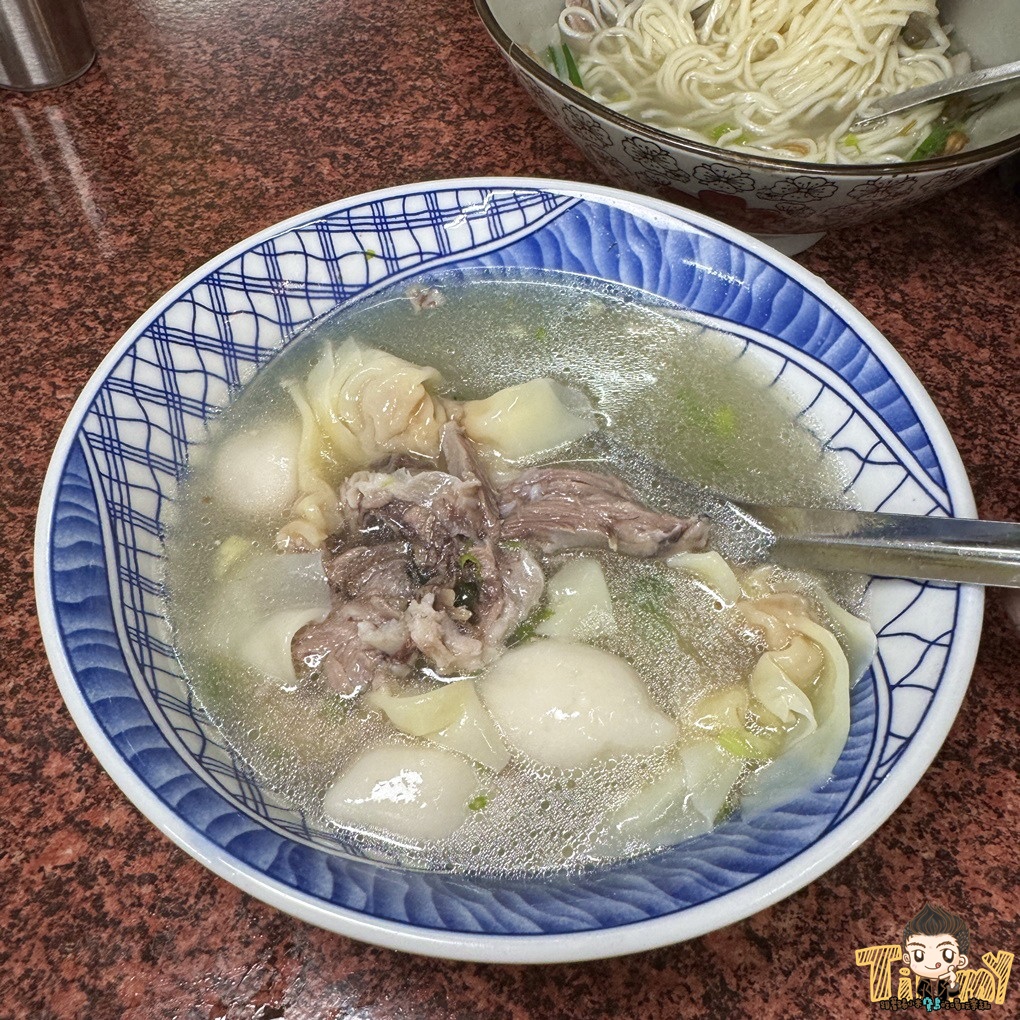 新竹中央市場米娜糯米水餃。外籍新娘做的古早味糯米餃傳說中! 不想排老店時的替代版! (菜單營業時間地址電話) - 第8張圖