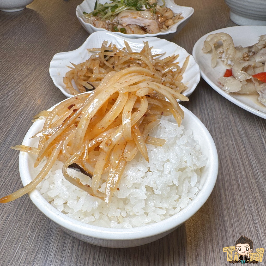 新竹重慶水煮魚.酸辣粉 隱藏在巷弄重慶姑娘手作道地家鄉料理 (菜單營業時間地址電話)