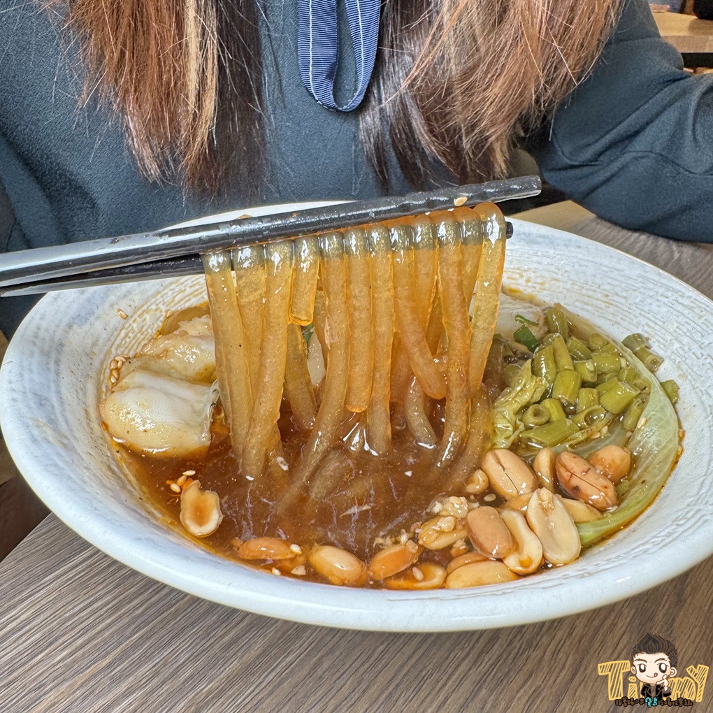 新竹重慶水煮魚.酸辣粉 隱藏在巷弄重慶姑娘手作道地家鄉料理 (菜單營業時間地址電話)