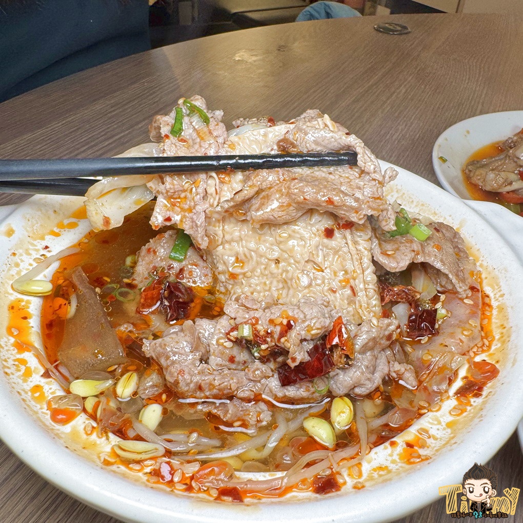 新竹重慶水煮魚.酸辣粉 隱藏在巷弄重慶姑娘手作道地家鄉料理 (菜單營業時間地址電話)