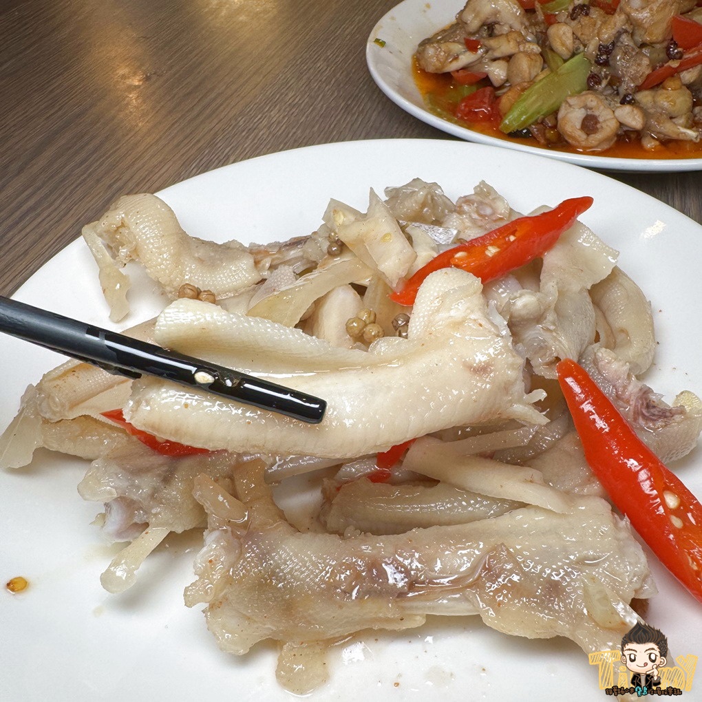 新竹重慶水煮魚.酸辣粉 隱藏在巷弄重慶姑娘手作道地家鄉料理 (菜單營業時間地址電話)