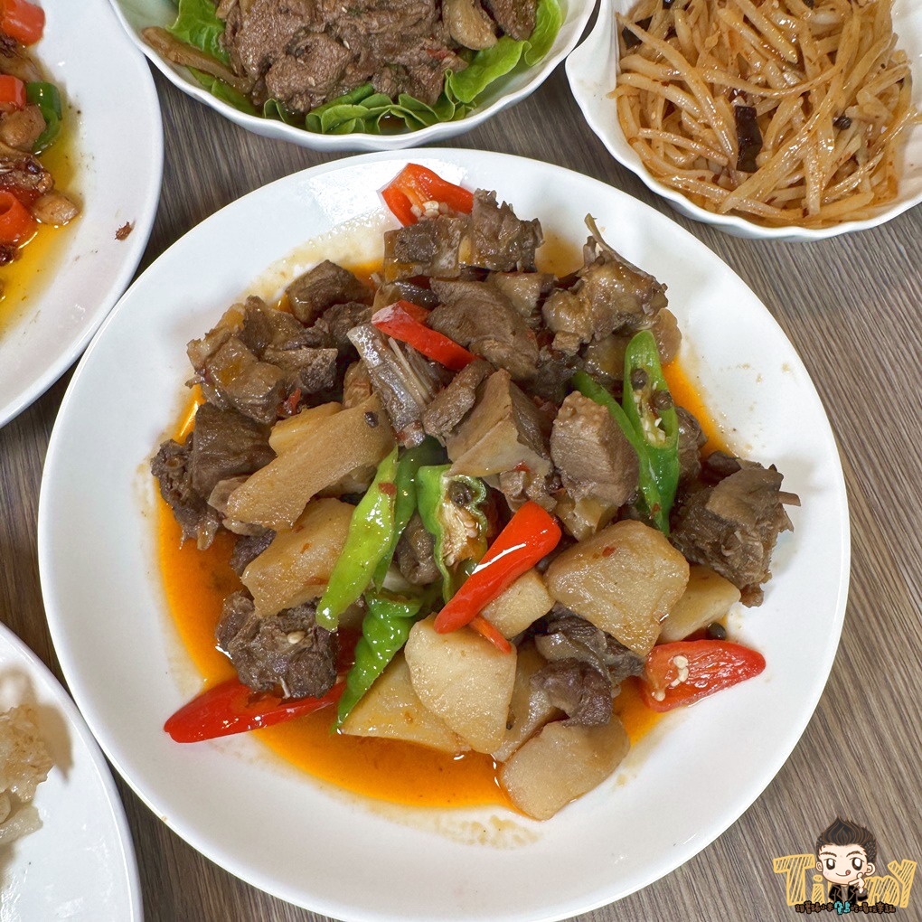 新竹重慶水煮魚.酸辣粉 隱藏在巷弄重慶姑娘手作道地家鄉料理 (菜單營業時間地址電話)