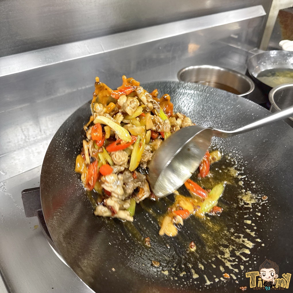 新竹重慶水煮魚.酸辣粉 隱藏在巷弄重慶姑娘手作道地家鄉料理 (菜單營業時間地址電話)