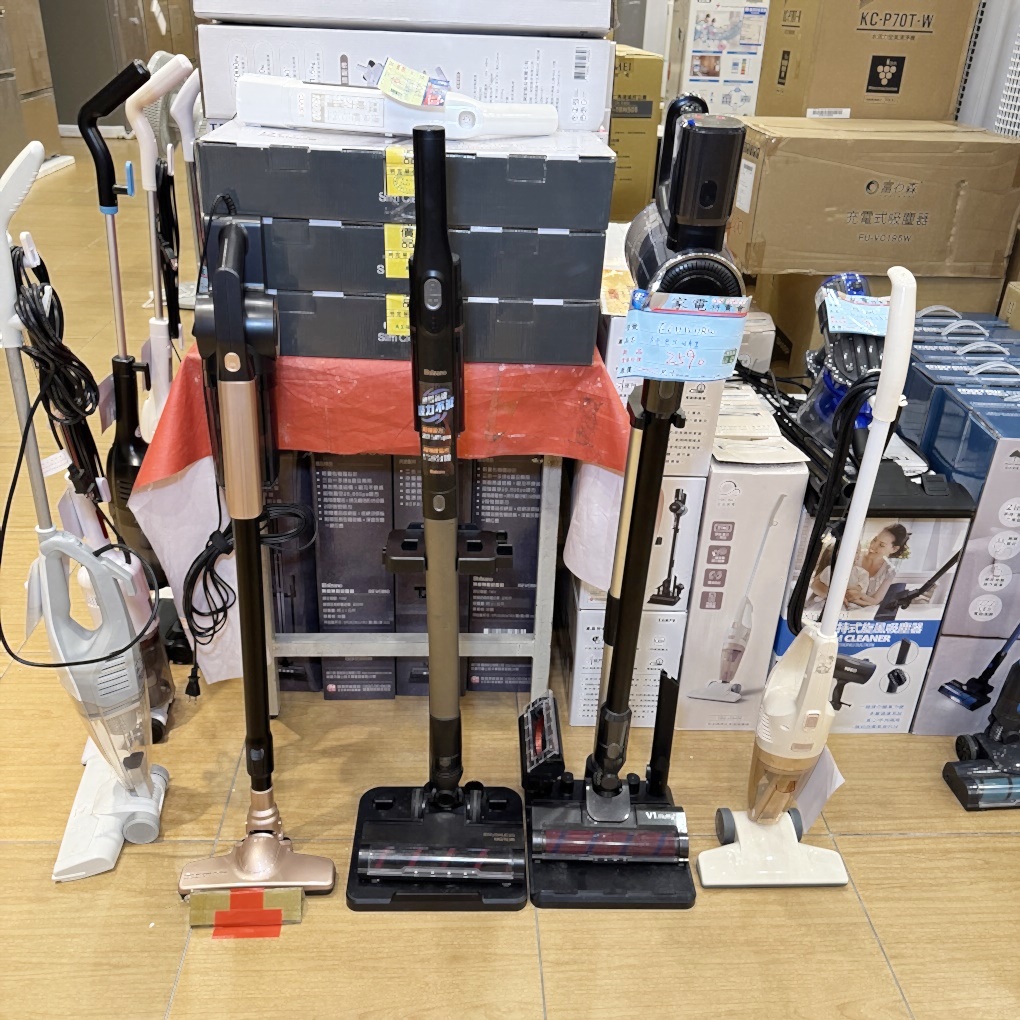 FY 家電聯合特賣會新竹場｜家電下殺＋床墊寢具甜甜價，今年最後一檔！ 挑戰市場最低價！買大家電送小家電！ 除濕機冷凍櫃補滿貨.推出史上最低價！ 全台最大台最便宜家用電視就在這！ 天絲寢具3折起.寶格麗高級床甜甜價(好停車)