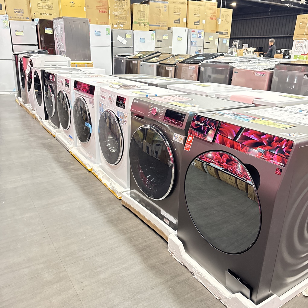 FY 家電特賣會苗栗場｜家電下殺3折起，今年最後一檔！ 挑戰市場最低價！買大家電送小家電！ 除濕機冷凍櫃補滿貨.推出史上最低價！ 全台最大台最便宜家用電視就在這！