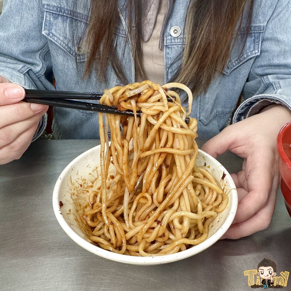 新竹曾家公園乾麵. 傳承三代的黑醬乾麵老店 (菜單營業時間地址電話)