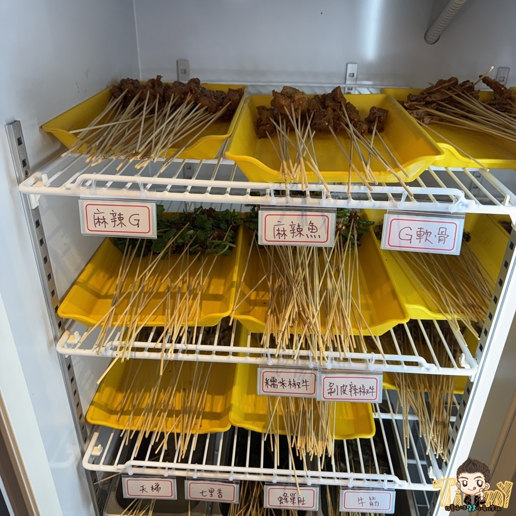 新竹新開幕正宗成都10元串串火鍋 嗯雞刀正宗成都串串香-新竹店 (菜單營業時間地址電話)