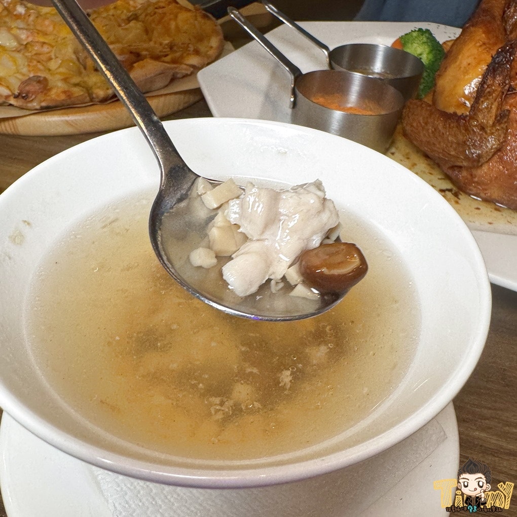 苗栗頭份喬義思窯烤手作廚房尚順店 (義大利麵.披薩.燉飯.小火鍋.烤雞) 假日一位難求義式料理！ (家庭公司聚餐推薦.菜單營業時間地址電話)