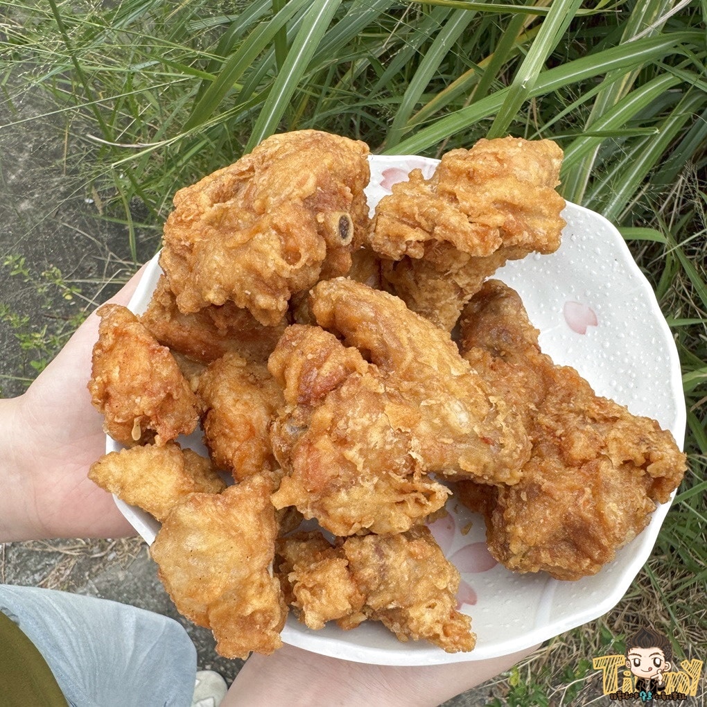 苗栗苑裡市場內秒殺炸雞！ 耕牛園不是賣牛是賣雞！ (菜單營業時間地址電話)