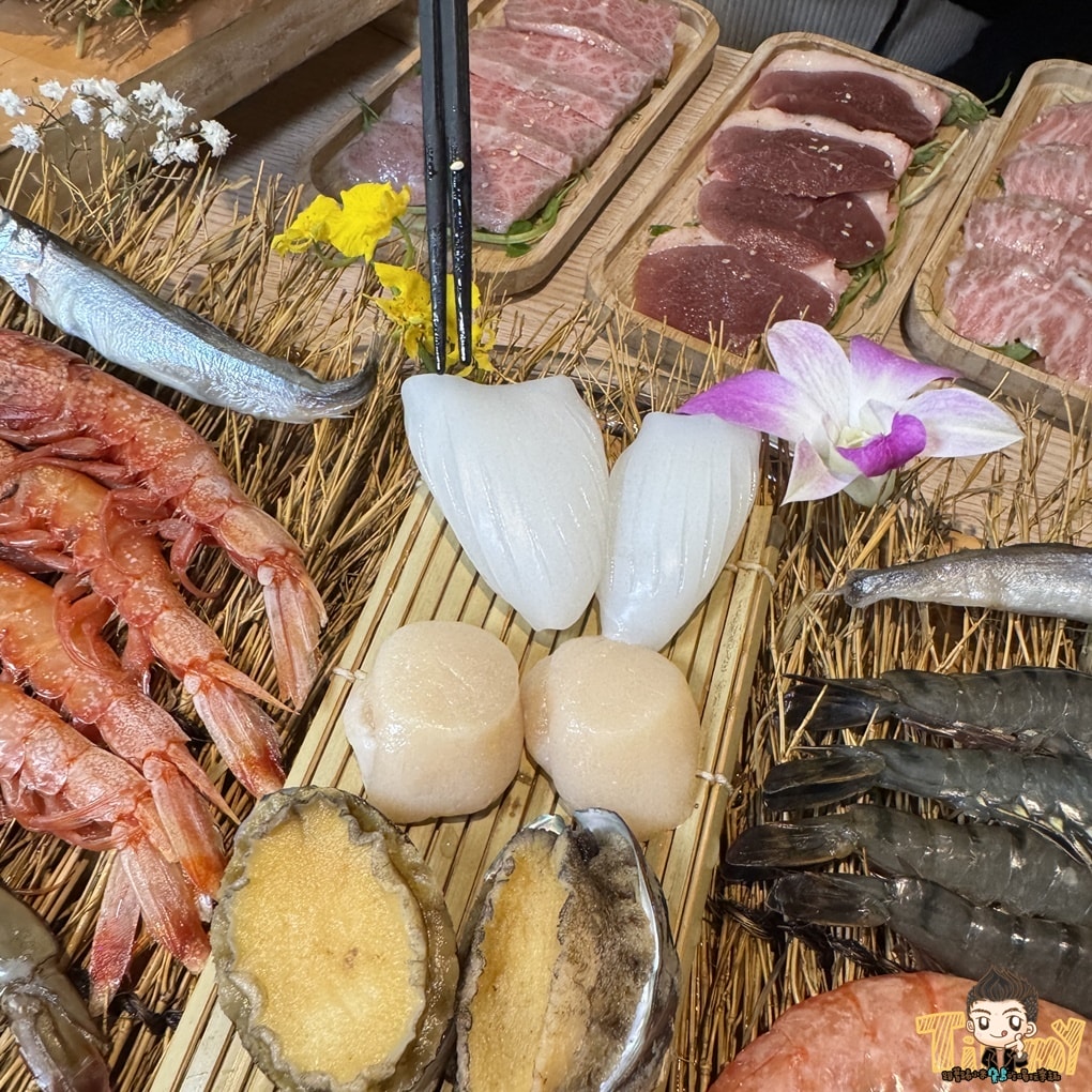 桃園蘆竹燒肉道 酷炫軌道送餐和牛燒肉火鍋吃到飽！ 點餐不卡時間不卡數量可以吃很爽！ (菜單營業時間地址電話)