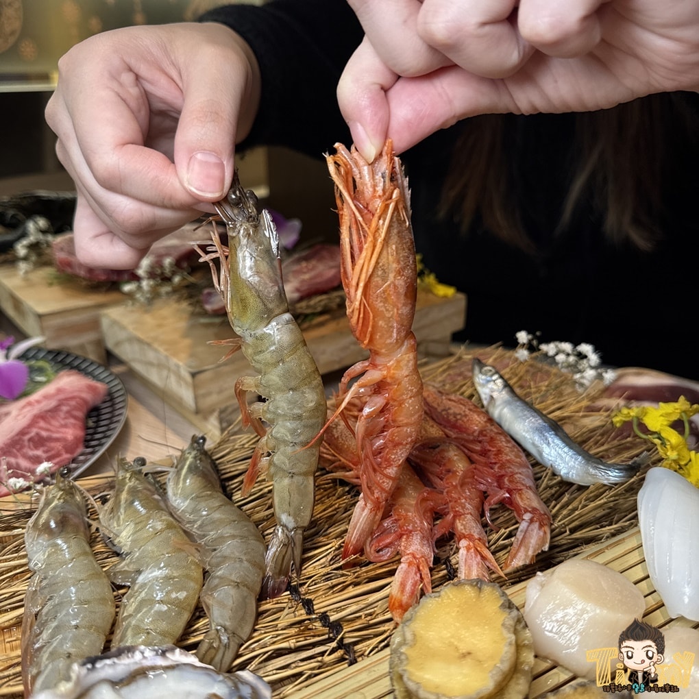 桃園蘆竹燒肉道 酷炫軌道送餐和牛燒肉火鍋吃到飽！ 點餐不卡時間不卡數量可以吃很爽！ (菜單營業時間地址電話)