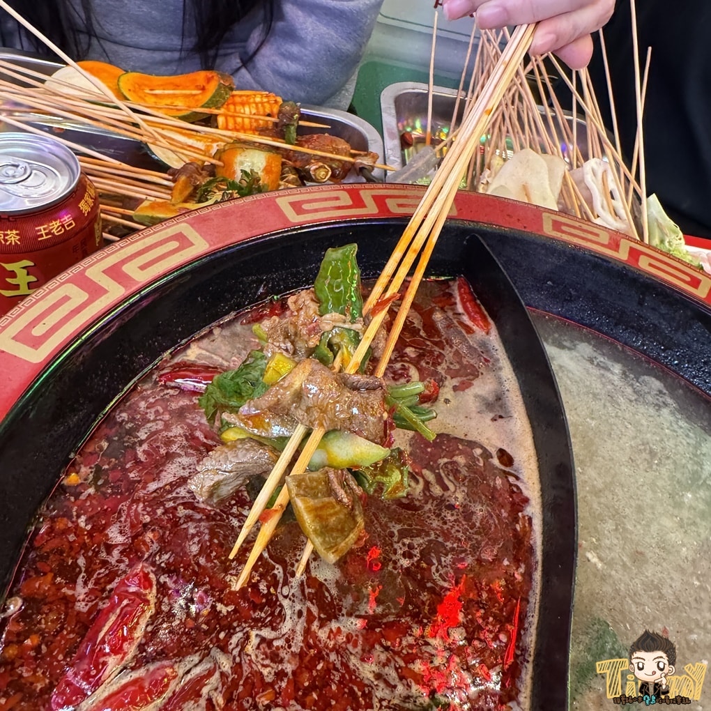 新竹新開幕正宗成都10元串串火鍋 嗯雞刀正宗成都串串香-新竹店 (菜單營業時間地址電話)