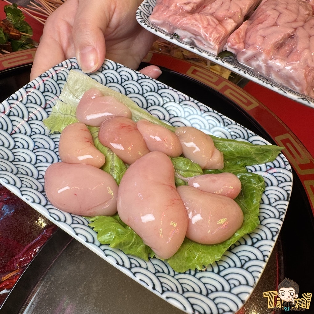 新竹新開幕正宗成都10元串串火鍋 嗯雞刀正宗成都串串香-新竹店 (菜單營業時間地址電話)