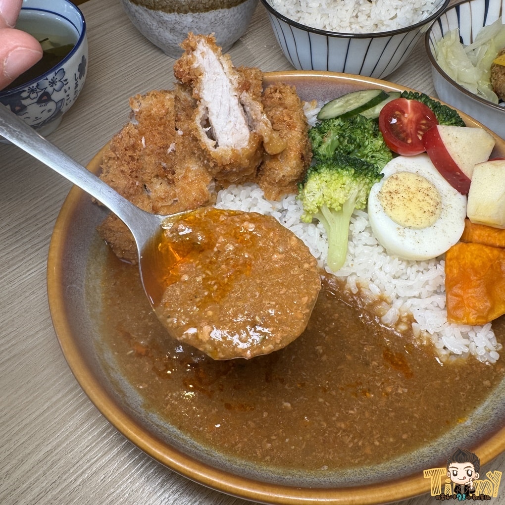 新竹叁拾 熟成咖哩 竹東低調好吃咖哩飯 (菜單營業時間地址電話)