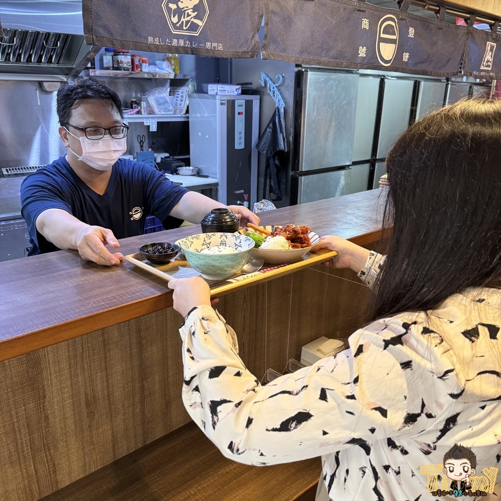 新竹CURRY WU 日式熟成濃咖哩專賣店 被漫畫家擔誤的咖哩飯店重磅回歸! (菜單電話地址營業時間) - 第15張圖 新竹CURRY WU 日式熟成濃咖哩專賣店 被漫畫家擔誤的咖哩飯店重磅回歸! (菜單電話地址營業時間)