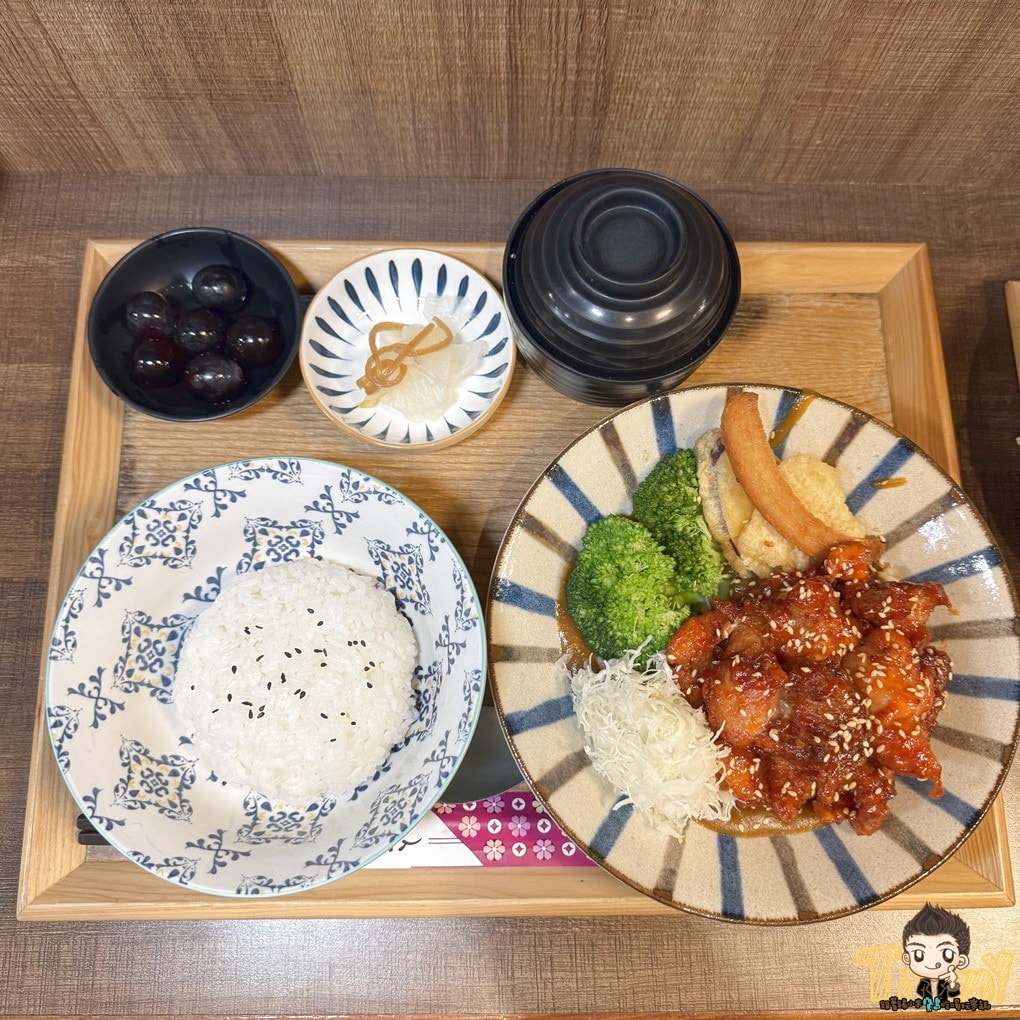 新竹CURRY WU 日式熟成濃咖哩專賣店 被漫畫家擔誤的咖哩飯店重磅回歸! (菜單電話地址營業時間) - 第31張圖 新竹CURRY WU 日式熟成濃咖哩專賣店 被漫畫家擔誤的咖哩飯店重磅回歸! (菜單電話地址營業時間)