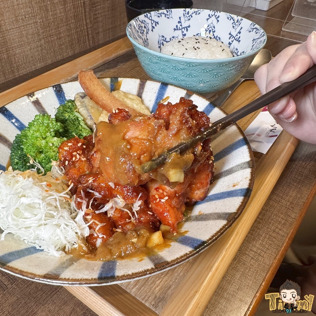 新竹CURRY WU 日式熟成濃咖哩專賣店 被漫畫家擔誤的咖哩飯店重磅回歸! (菜單電話地址營業時間) - 第34張圖 新竹CURRY WU 日式熟成濃咖哩專賣店 被漫畫家擔誤的咖哩飯店重磅回歸! (菜單電話地址營業時間)