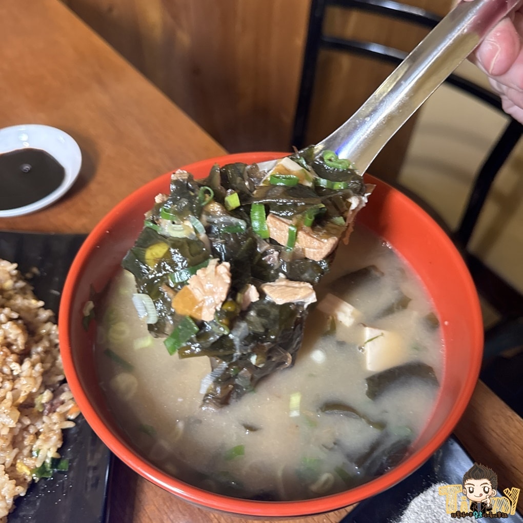 新竹食禾酒藏平價串烤居酒屋！ 有炭烤香的串烤40元起！ 烤活蝦.定食.生魚片深夜食堂！ (菜單營業時間地址電話)