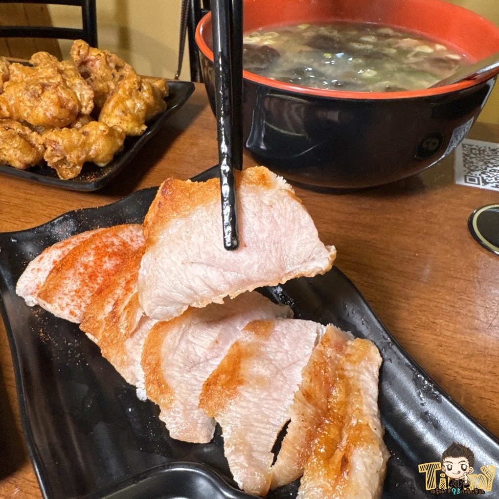 新竹食禾酒藏平價串烤居酒屋！ 有炭烤香的串烤40元起！ 烤活蝦.定食.生魚片深夜食堂！ (菜單營業時間地址電話)