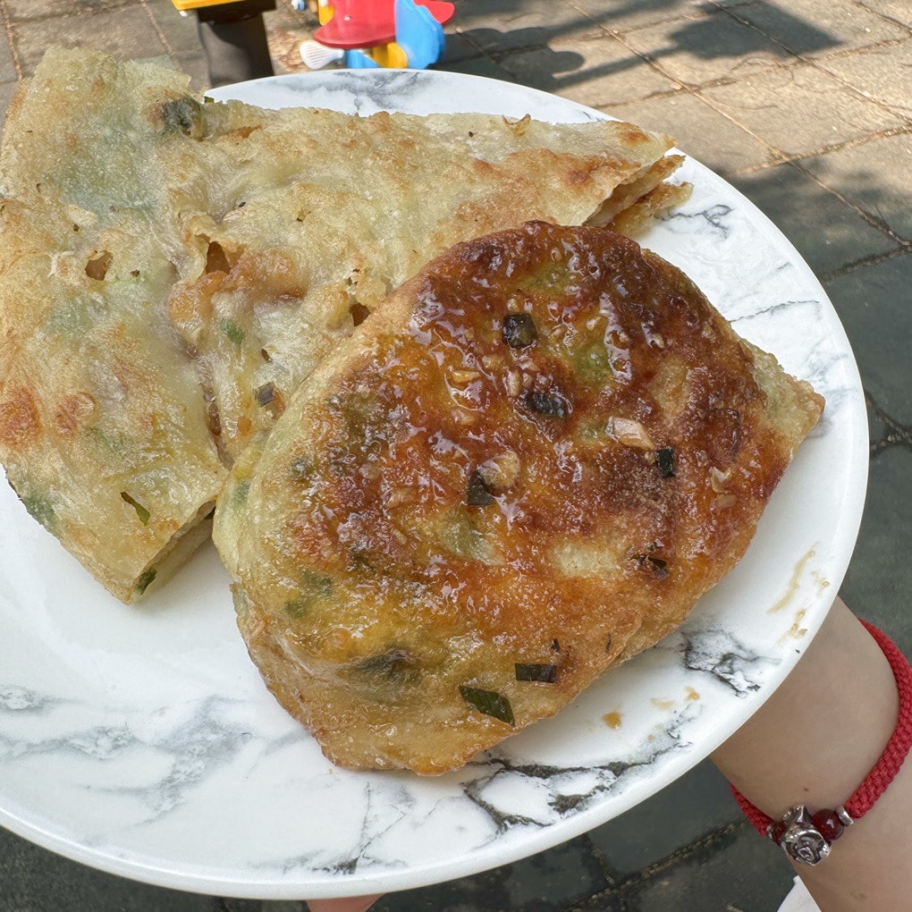 新竹燦坤3C黃昏市場蔥油餅餐車韭菜盒!（菜單地址營業時間）