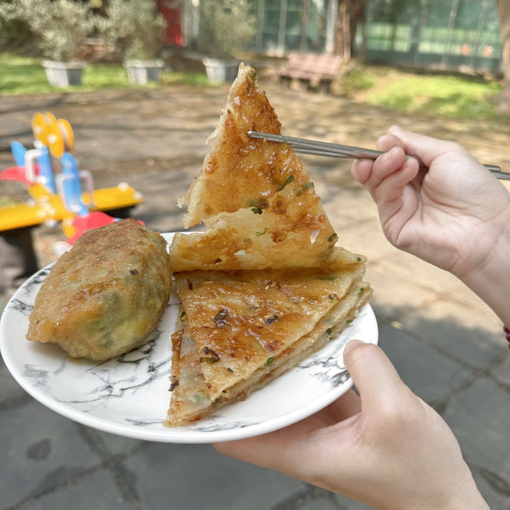 新竹燦坤3C黃昏市場蔥油餅餐車韭菜盒!（菜單地址營業時間）