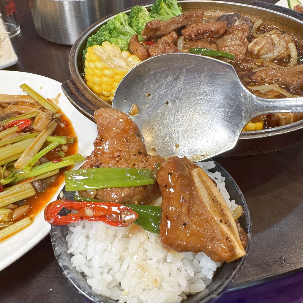新竹竹東野田屋中日式料理。 台日料理老師傅好手藝。 必點超大鮭魚頭沙茶海鮮鍋! (菜單營業時間地址電話) - 第32張圖 新竹竹東野田屋中日式料理。 台日料理老師傅好手藝。 必點超大鮭魚頭沙茶海鮮鍋! (菜單營業時間地址電話)
