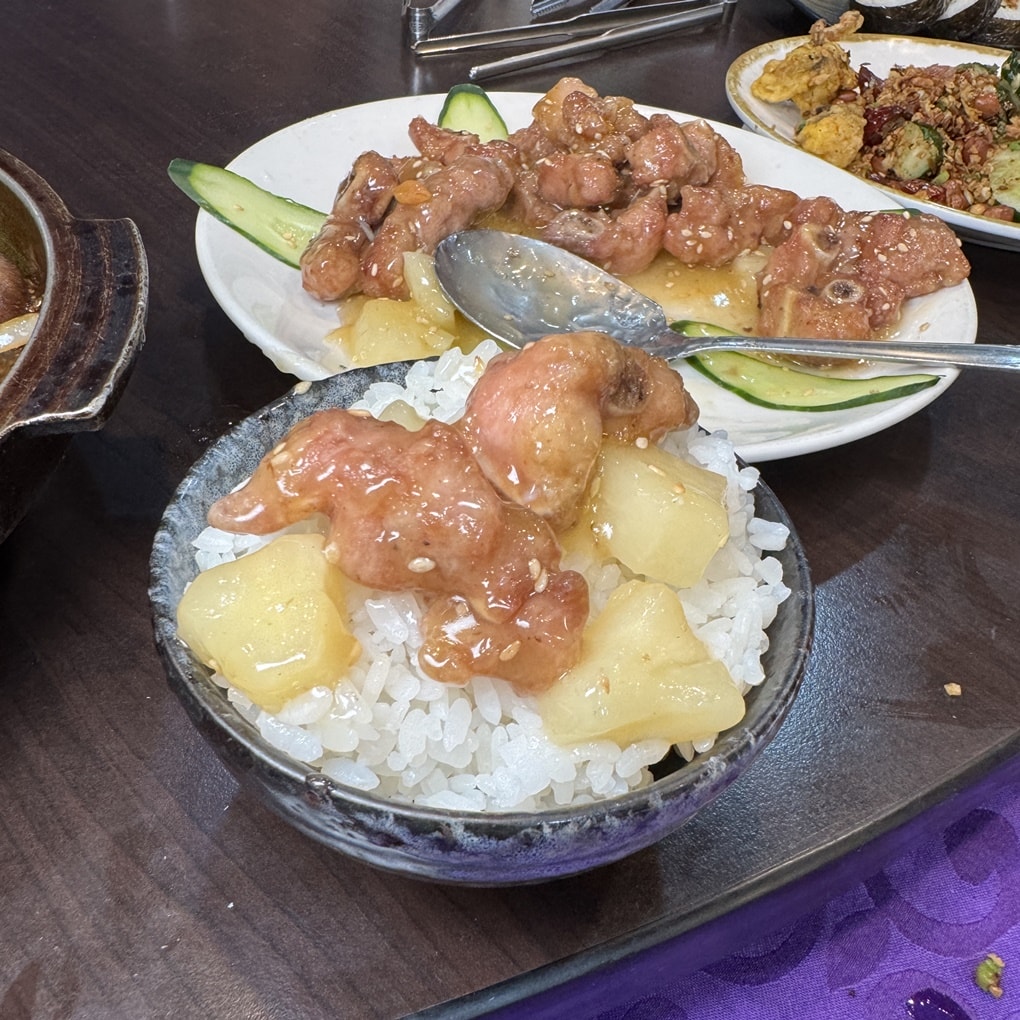 新竹竹東野田屋中日式料理。 台日料理老師傅好手藝。 必點超大鮭魚頭沙茶海鮮鍋! (菜單營業時間地址電話) - 第13張圖 新竹竹東野田屋中日式料理。 台日料理老師傅好手藝。 必點超大鮭魚頭沙茶海鮮鍋! (菜單營業時間地址電話)