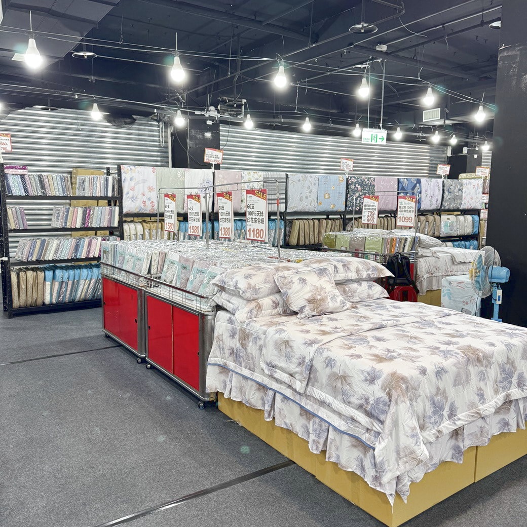 桃園中壢家樂福多利寶寢具工廠直送涼夏清倉大甩賣2折起! 天絲雙人床包組899元起! 涼被及高級枕頭買一送一只要990元! 超值價天絲.純棉床包換寢具趁這波! - 第6張圖 桃園中壢家樂福多利寶寢具工廠直送涼夏清倉大甩賣2折起! 天絲雙人床包組899元起! 涼被及高級枕頭買一送一只要990元! 超值價天絲.純棉床包換寢具趁這波!