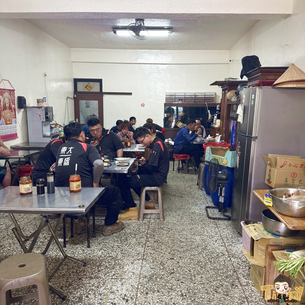 新竹南寮臭豆腐|不起眼的小店卻有外酥內軟也很臭的重口味美食!(南寮在地小吃肉羹麵推薦.菜單營業時間地址電話)