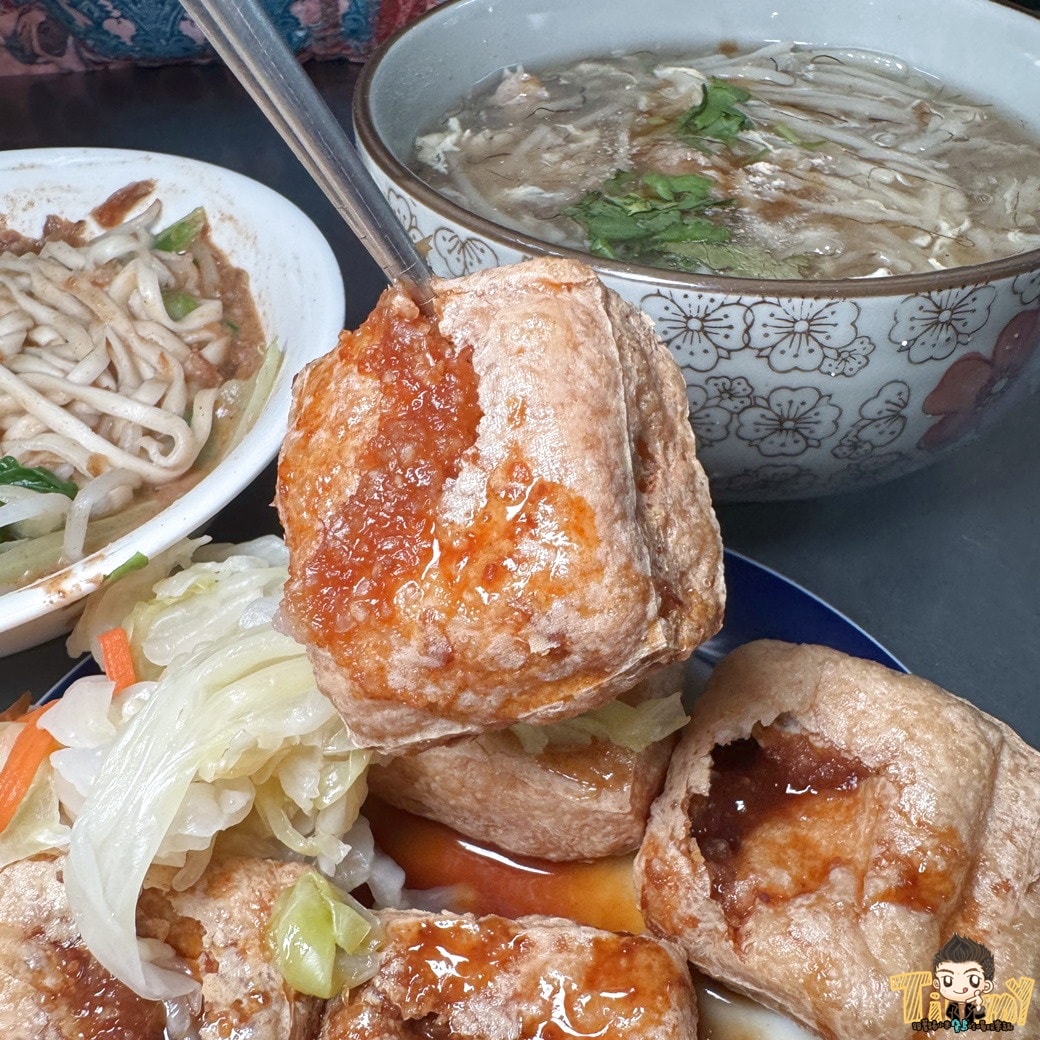 新竹南寮臭豆腐|不起眼的小店卻有外酥內軟也很臭的重口味美食!(南寮在地小吃肉羹麵推薦.菜單營業時間地址電話)