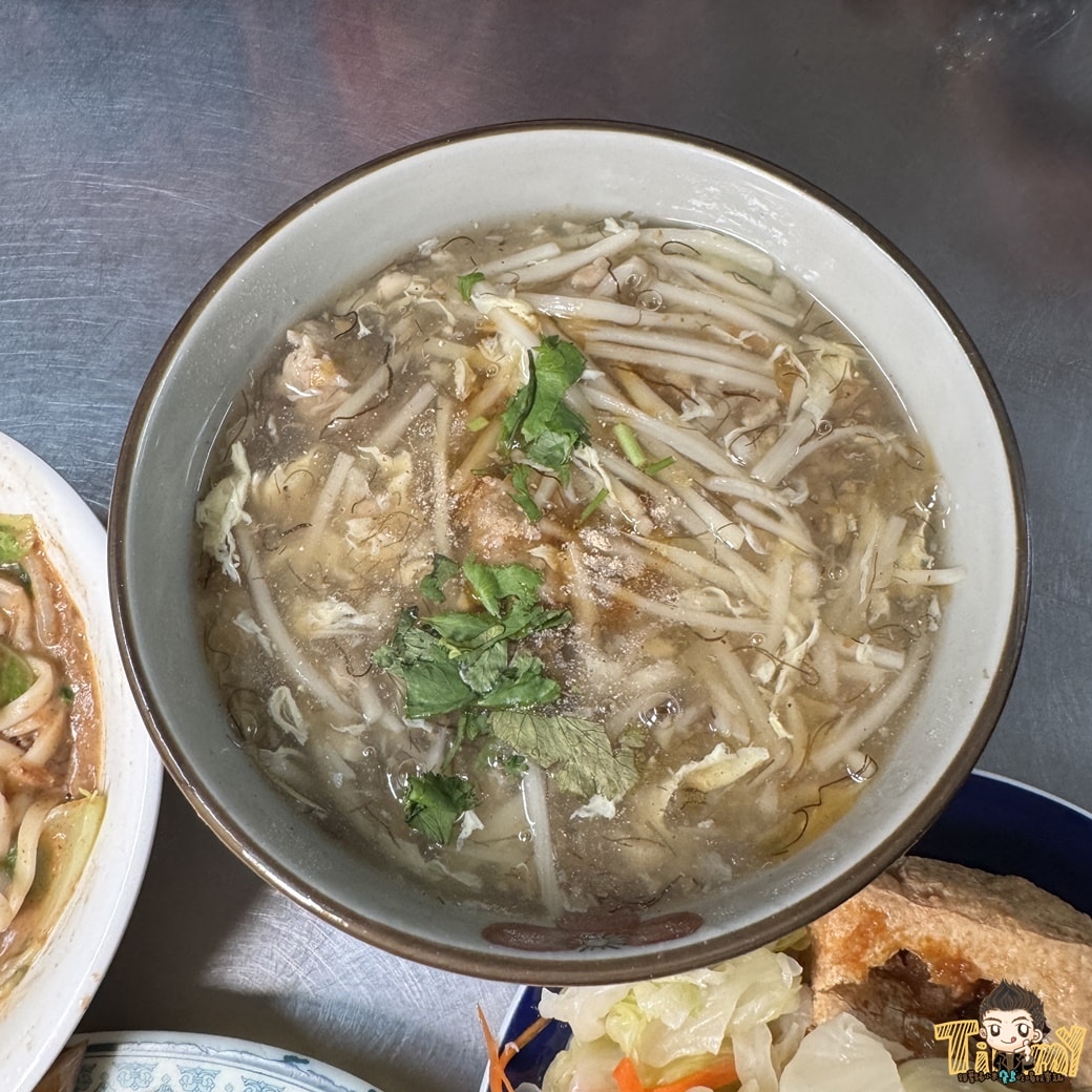 新竹南寮臭豆腐|不起眼的小店卻有外酥內軟也很臭的重口味美食!(南寮在地小吃肉羹麵推薦.菜單營業時間地址電話)