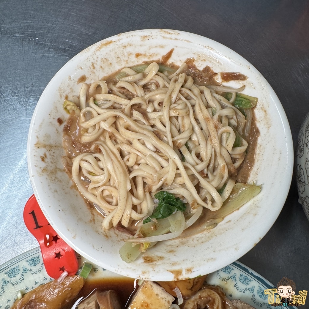 新竹南寮臭豆腐|不起眼的小店卻有外酥內軟也很臭的重口味美食!(南寮在地小吃肉羹麵推薦.菜單營業時間地址電話)