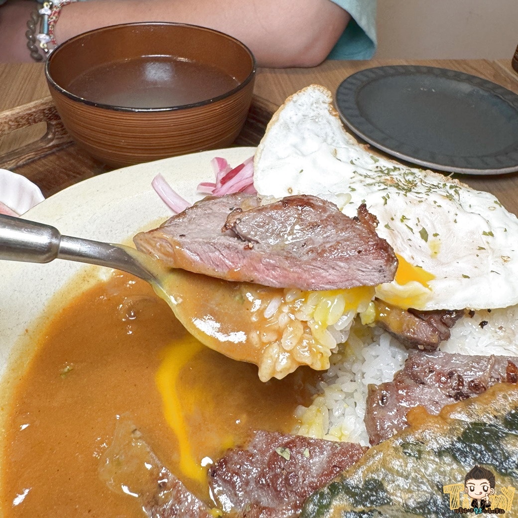 新竹若嵐飯店。 光華區肉多多咖哩飯定食吃超飽！ 沐嵐咖哩姊妹店 (菜單營業時間地址電話)