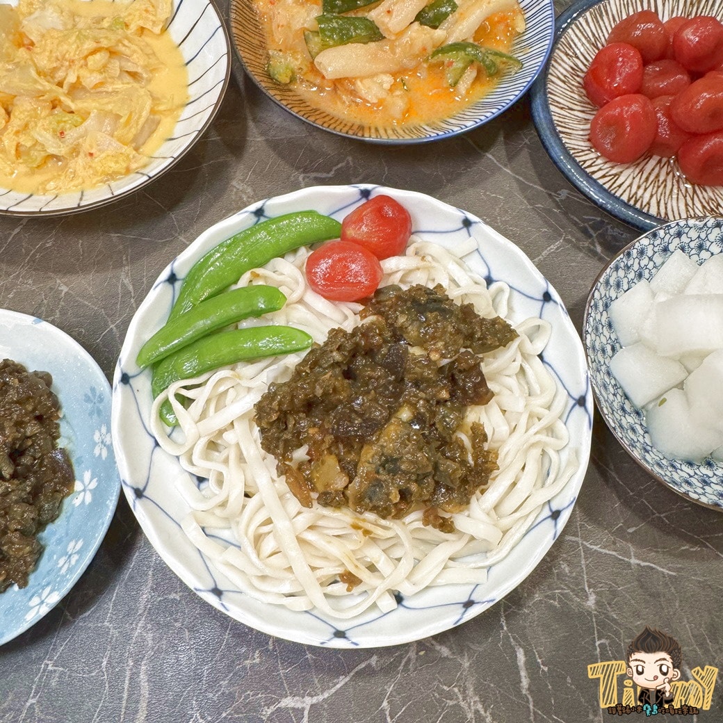 協發行泡菜金門紅回台灣月銷十萬瓶的下飯下酒好幫手！ 居家料理一秒煮出好吃麵食丼飯！ 滿899免運送到家！