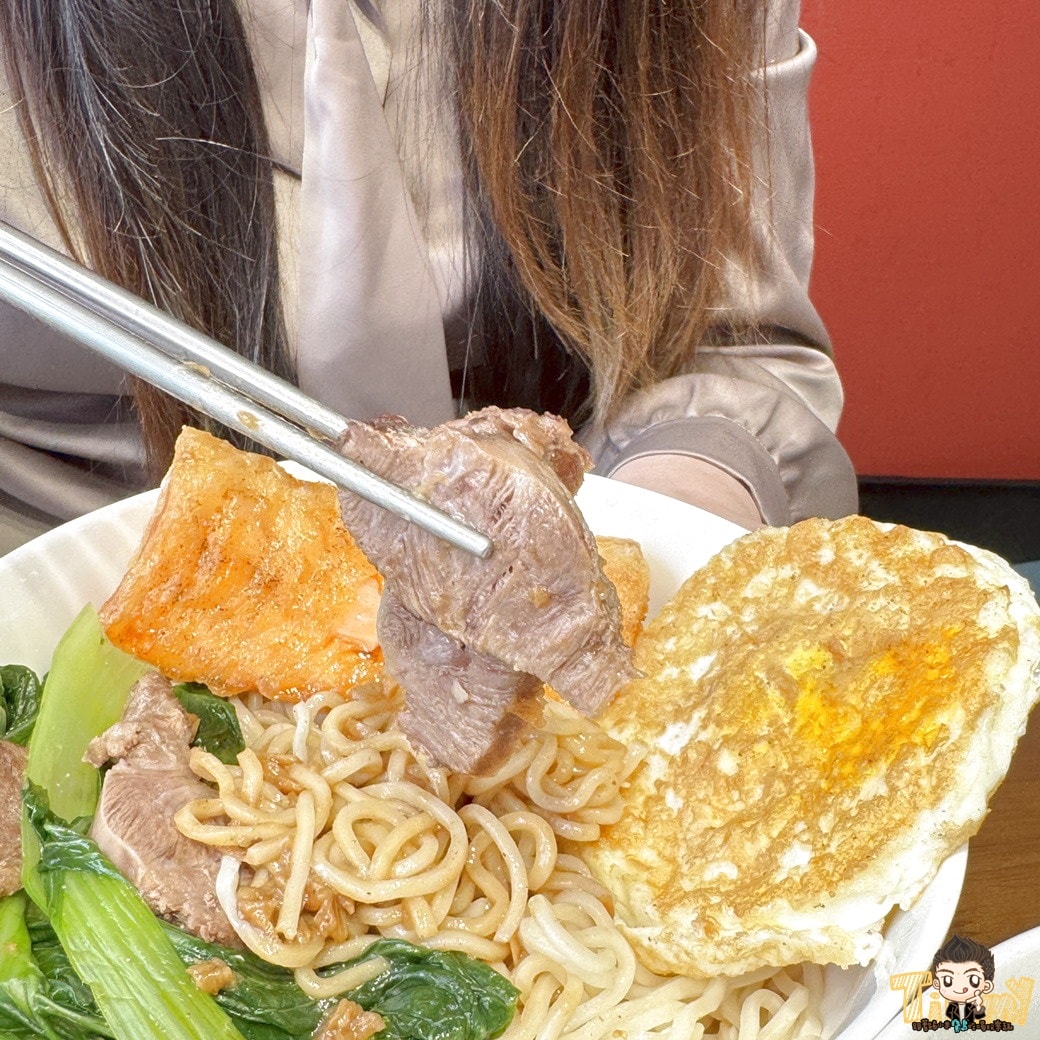 新竹.竹北魚氏湯麵。 可能是新竹最有膠質的魚湯麵！ 丸龜平替版天婦羅炸物隨意選！ 台式滷味小菜！ (菜單營業時間地址電話)