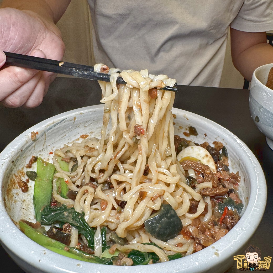老新竹縣竹東老虎Man乾拌麵！ 老虎遇到麵！ 爽辣有勁超開胃的麵！ (菜單營業時間地址電話)
