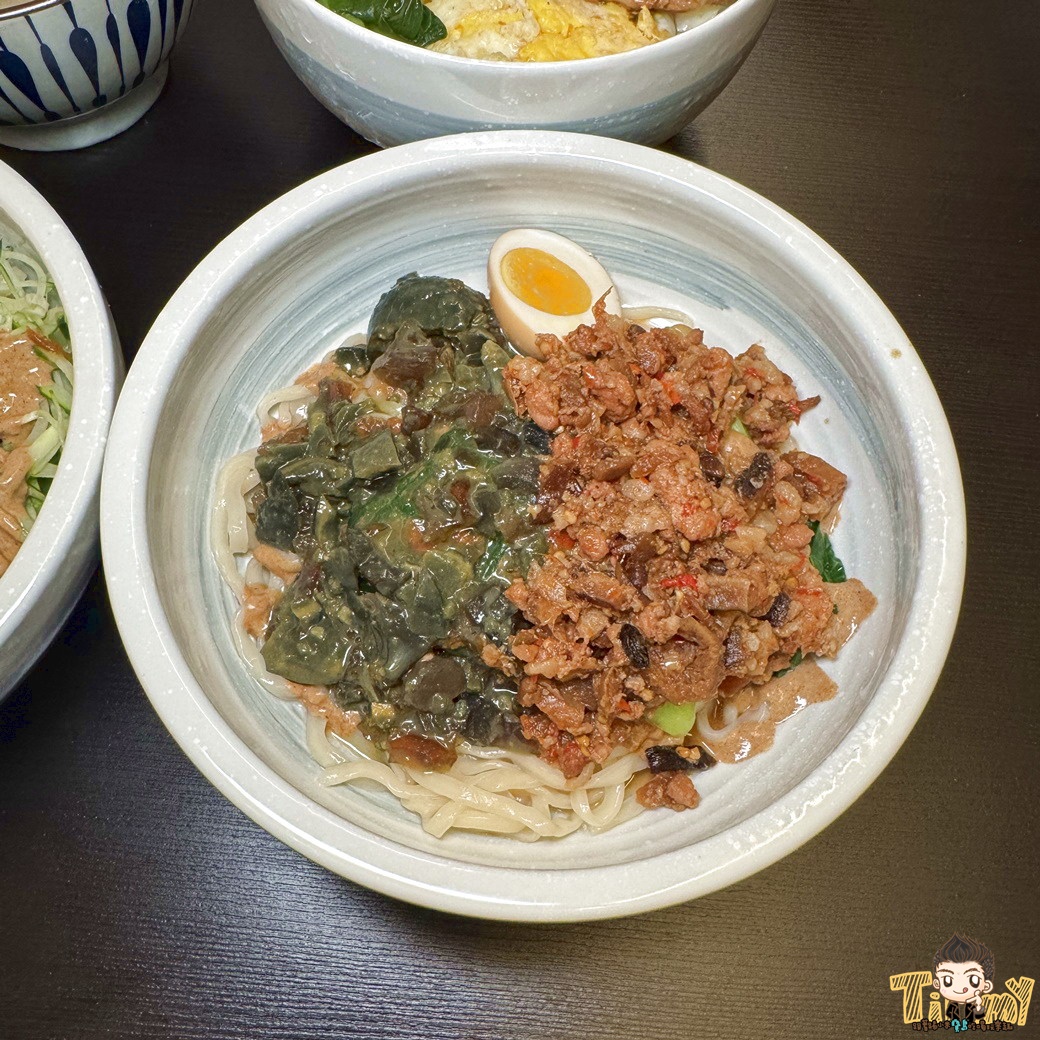 老新竹縣竹東老虎Man乾拌麵！ 老虎遇到麵！ 爽辣有勁超開胃的麵！ (菜單營業時間地址電話)