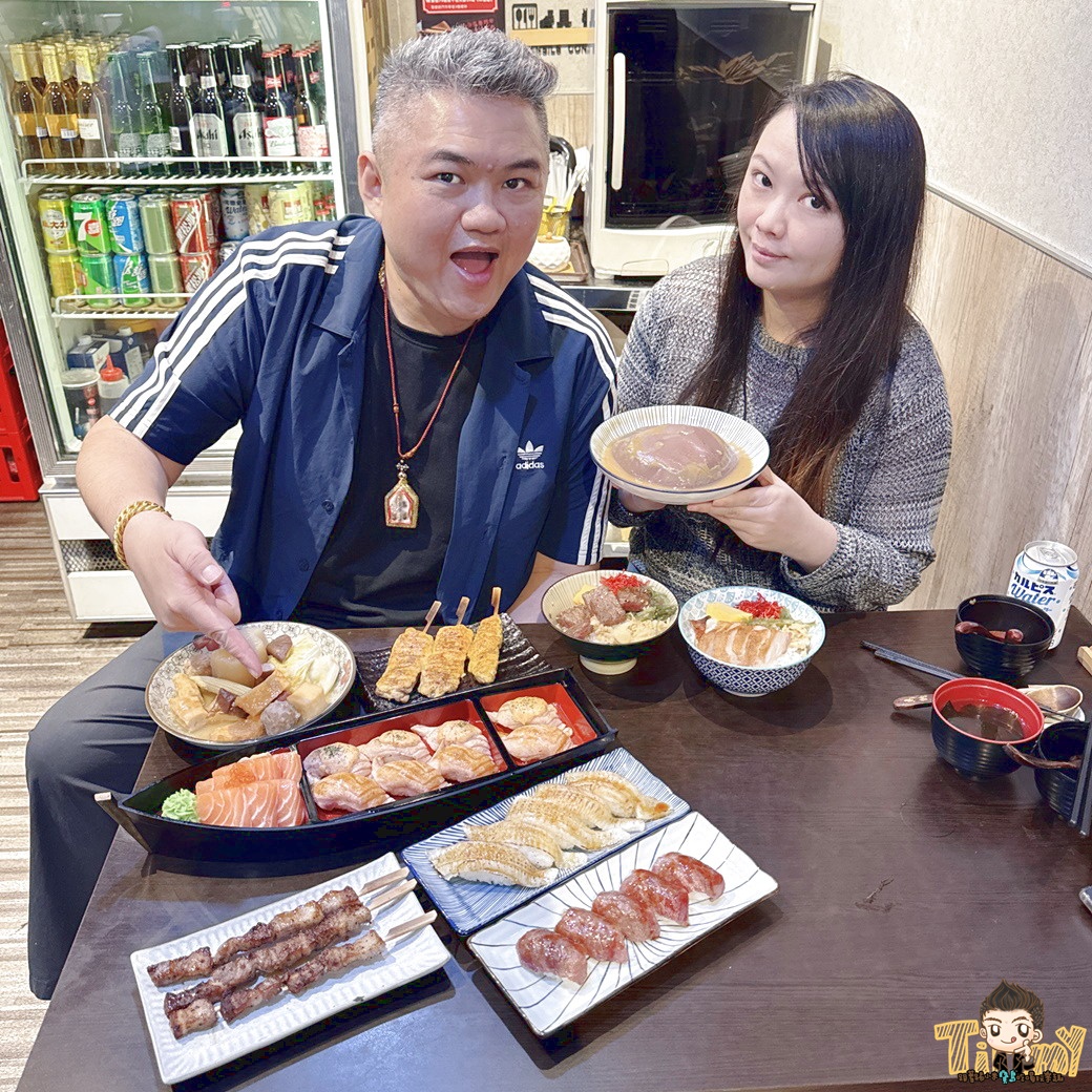 馬的深夜食堂 巨無霸鴨血29元！超豪華鮭魚寶船！ (菜單營業時間地址電話)