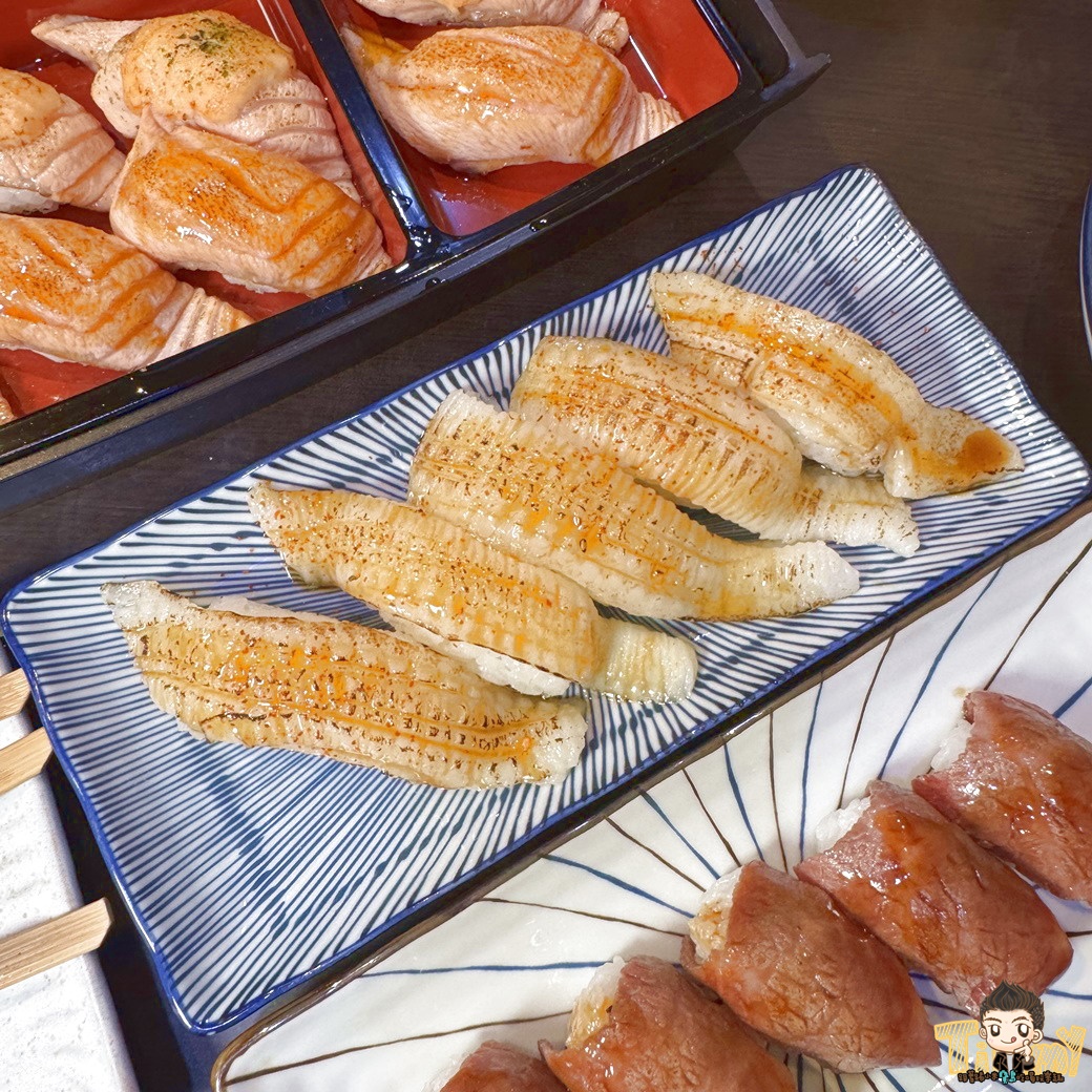 馬的深夜食堂 巨無霸鴨血29元！超豪華鮭魚寶船！ (菜單營業時間地址電話)
