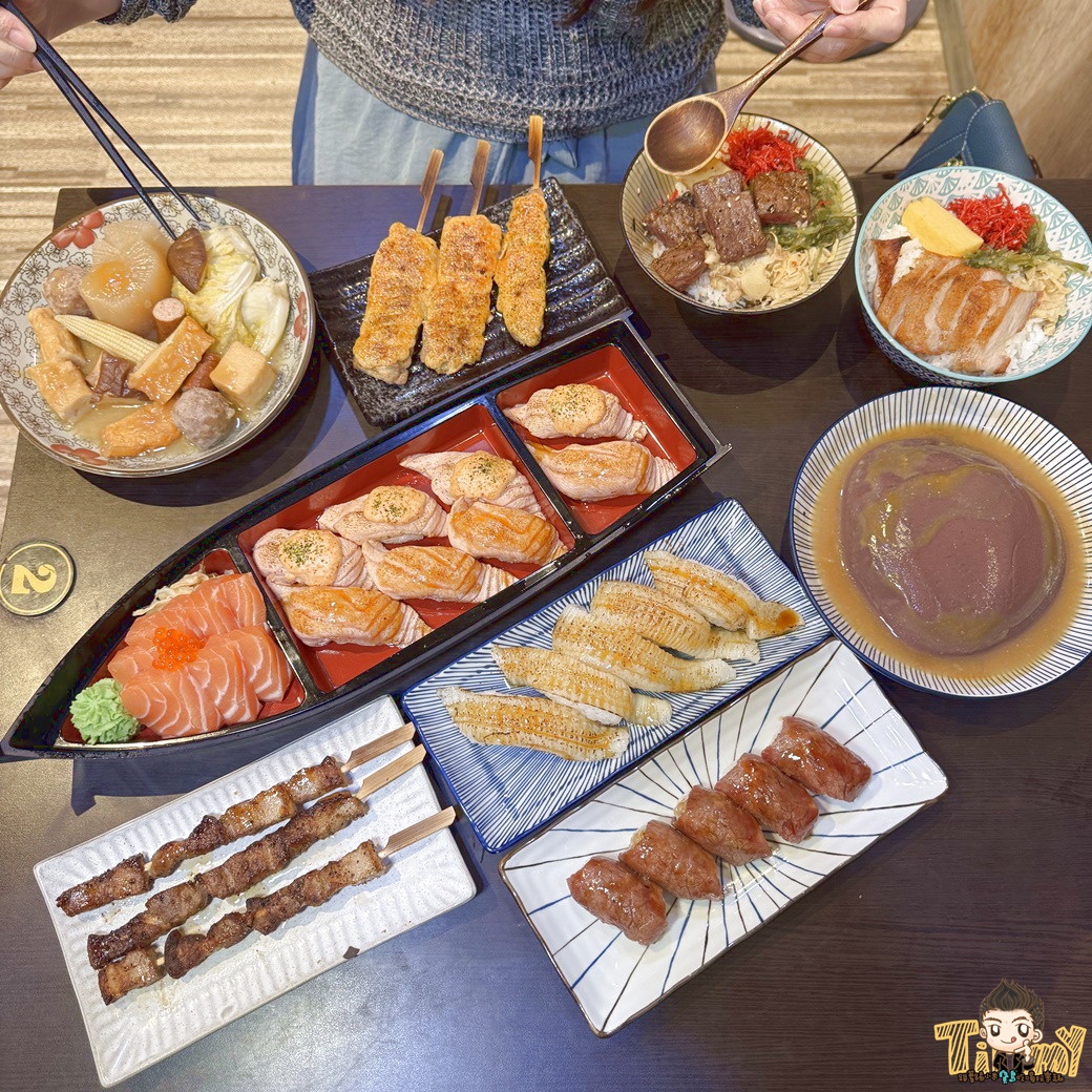 馬的深夜食堂 巨無霸鴨血29元！超豪華鮭魚寶船！ (菜單營業時間地址電話)